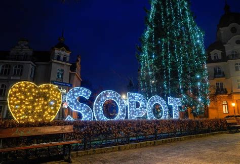 Wi Teczne Dekoracje W Sopocie Iluminacje Wietlne Sopot