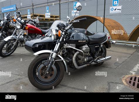 Vintage motorcycle sidecar hi-res stock photography and images - Alamy