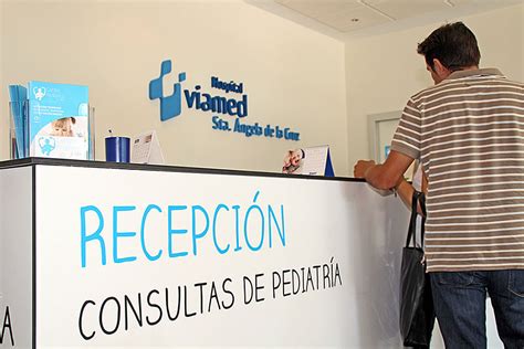 recepción consultas Sta Ángela Hospital Viamed Santa Ángela de la