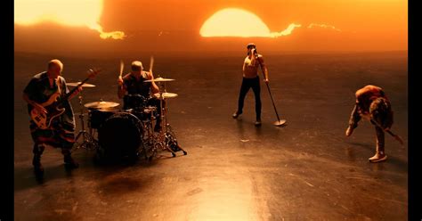 Lyrics Red Hot Chili Peppers Black Summer Terjemahan Album Unlimited Love PANCASWARA