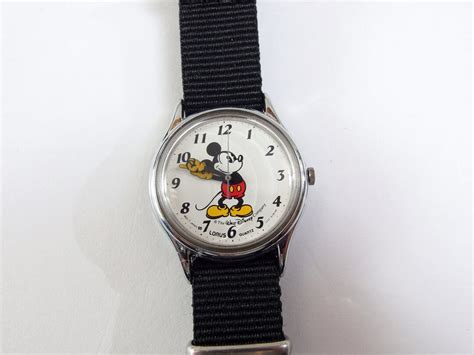 Vintage Walt Disney Mickey Mouse Watch Lorus Seiko Women Youth Unisex