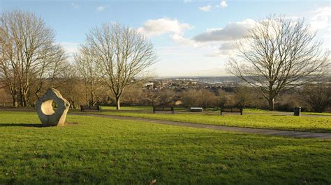 Broomhill Park Strood Offers Panoramic Views Play Parks And Picnic