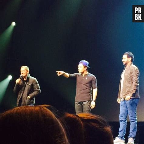 Photo Kev Adams Cyril Hanouna et Gad Elmaleh sur scène pour la