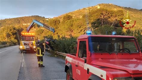 Incidente Sulla A Tra Rocca Di Capri Leone E Brolo Auto Sopra