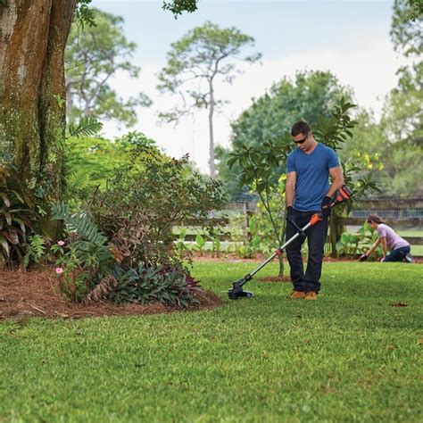 Black Decker 40 Volt Max 13 In Straight Shaft String Trimmer Battery And Charger Not Included