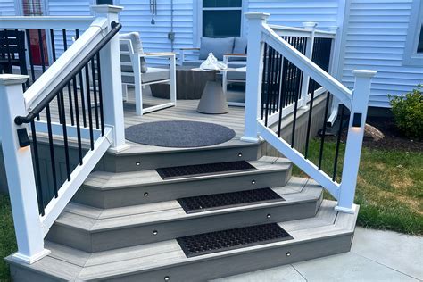 How To Build Deck Stairs: Step-by-Step Guide For Safe And Stylish Access