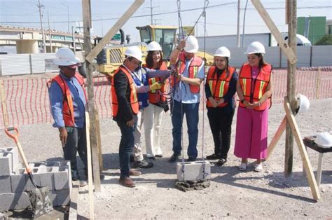 Coloca El Alcalde Primera Piedra De Nueva Sucursal De Walmart