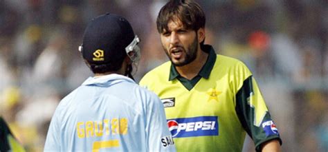 India Vs Pakistan 5 Biggest Fights Between Two Cricketing Titans That