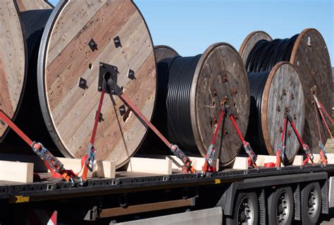 How To Strap Down A Load On A Flatbed Trailer The Truck How