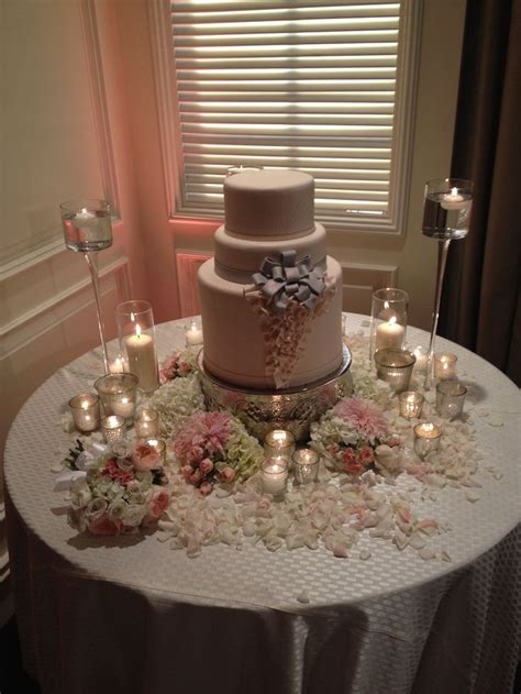 Romantic Wedding Cake Table Decorations