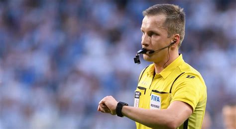 Liga Europy Bartosz Frankowski Wyr Niony Polski Arbiter Poprowadzi