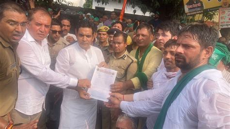 Giving 15 Days Else Will Sit On Protest Noida Mla Pankaj Singh To Up