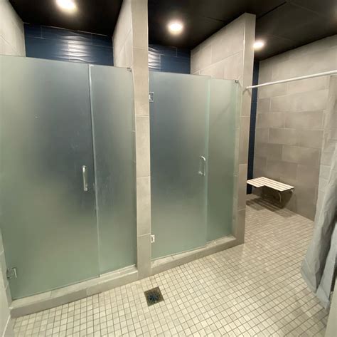 Does Crunch Fitness Have Showers Photos Amenities Explained