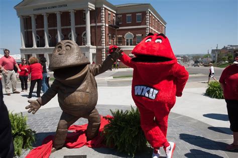 Wkus Big Red Makes Sports Illustrated List Of Greatest College