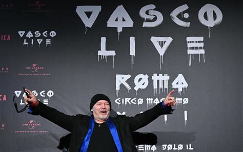 Vasco Annuncia Le Date Live Del Show In Citt Spettacolo