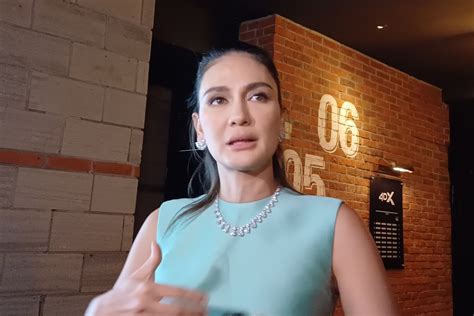 Klarifikasi Luna Maya Soal Marahi Karyawan Dan Tegur Anak Magang