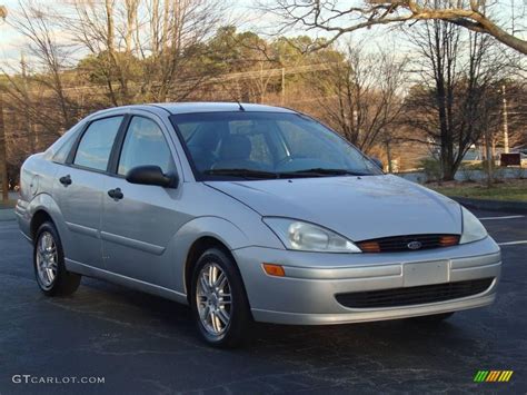 Cd Silver Metallic Ford Focus Zts Sedan Photo