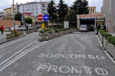 Dimessa Dal Santobono La Bimba Lanciata Da Una Finestra A Fisciano