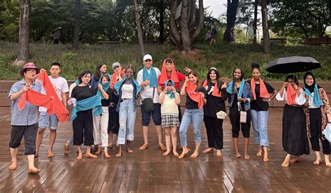 Walkinto YuseongHotSpring District Discover The Charm Of Yuseong Hot Springs