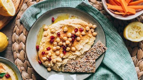 Hummus Nutrition: Breaking Down the Benefits