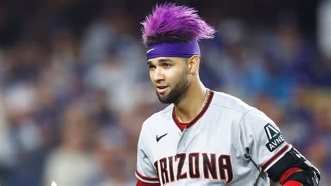 Lourdes Gurriel Jr Re Signs With Diamondbacks Outfielder Back To Nl