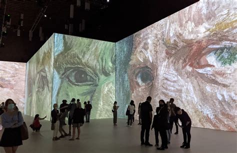 Two New Immersive Van Gogh Exhibits In Seattle And Tacoma Are Strange