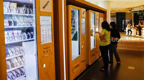 Belanja Produk Umkm Lokal Lewat Smart Vending Machine Di Grand Indonesia