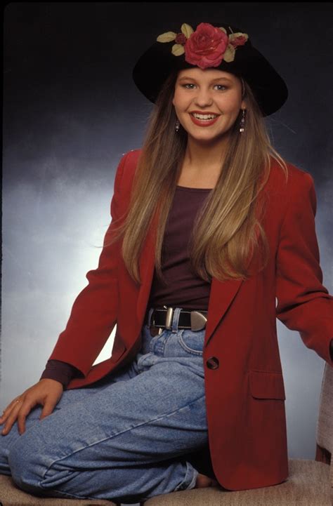 9 Super '90s D.J. Tanner Outfits From 'Full House' That Were Fashion ...