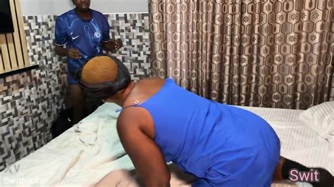 Xvideos J Ai Surpris Ma Belle Mere Mature En Train De Se Masturber Et J Ai Demande A Mon Voisin