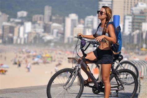 Sem Chuva H Sete Dias Rio Tem C U Azul E Forte Calor Rio De Janeiro