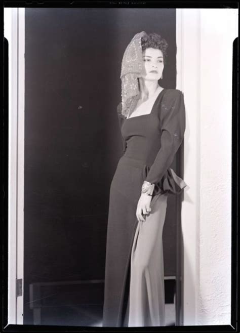 The Muse Of Man Ray 25 Gorgeous Photos Of Juliet Browner In The 1940s