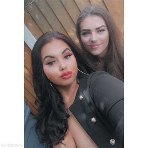 Meg Bxxx Megan Barton1 Megscurves Nude OnlyFans Leaks Fappening FappeningBook