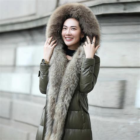 Genuine Sheepskin Down Coat Women Real Fur Coats Raccoon Fur Trim With