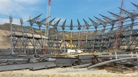 Inspeccionan avance de la construcción del nuevo estadio de béisbol