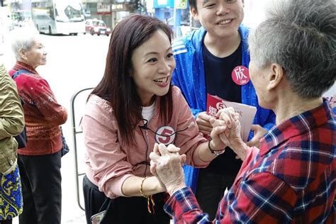 九西補選雨中拉票 陳凱欣未停腳步 香港文匯網