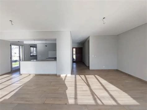 Venta Casa A Estrenar Dormitorios M Cocheras Santa Guadalupe