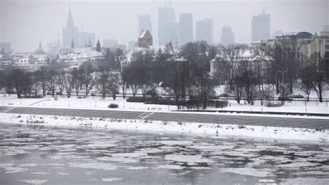 IMGW ostrzega przed mrozami w nocy z niedzieli na poniedziałek