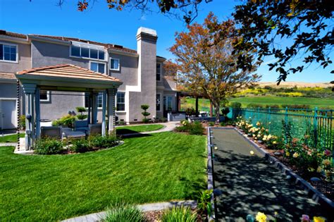 Accessory Dwelling Unit And Outdoor Living Spaces Silvercreek