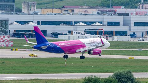 Wizz Air lansează noi zboruri directe Plecările sunt din București și