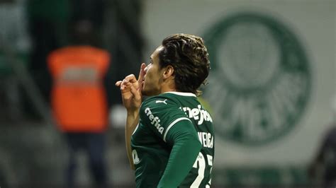 Novo Raphael Veiga Chega A 7 Gols E Empolga Torcedores Do Palmeiras