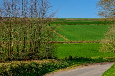 Twitchen Country Lane Lewis Clarke Cc By Sa Geograph Britain