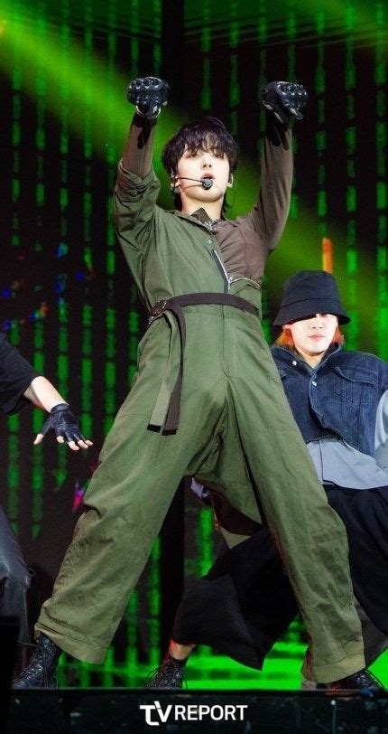 Pin On Ateez Hot Korean Guys Boyfriend Pictures Cute Asian Guys