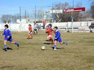 Racing De Carhu Foto Del Partido Vs Dep Sarmiento Y Posiciones En