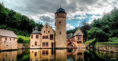 castelo moated castle arquitetura foto gratuita  pixabay pixabay