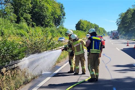 A 4 Kurzzeitig Gesperrt Mittelstreifen Geht In Flammen Auf Oberberg