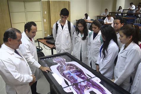 31 Carreras De Medicina Humana Trabajan Para Acreditar Su Calidad