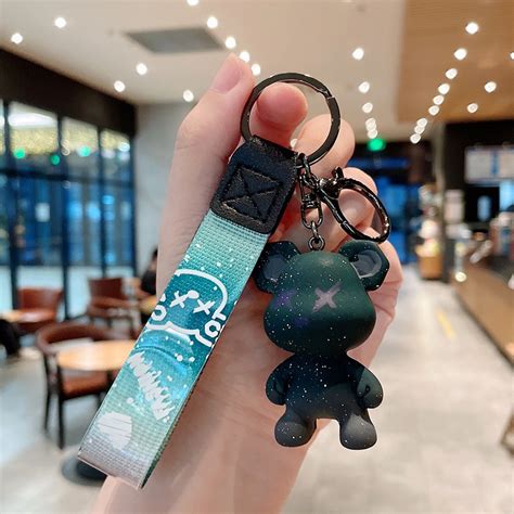 Móc Khóa Gấu Bearbrick Tắc Kè Hoa Đáng Yêu Móc Khóa Treo Balo phong cách trẻ trung hot trend