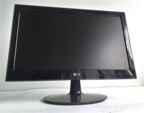 Monitor LG Flatron W2240S PN 221920x1080 Px 12352459860 Oficjalne