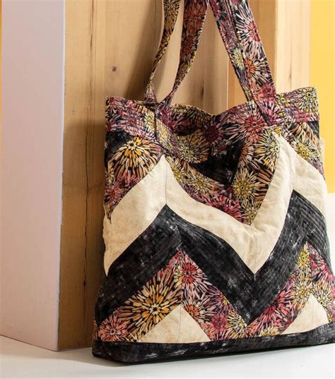 How To Make Chevron Quilted Tote Bag Online Joann Quilted Tote Bags