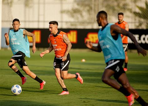 Retorno De Adson Corinthians D Sequ Ncia Prepara O Contra Rb